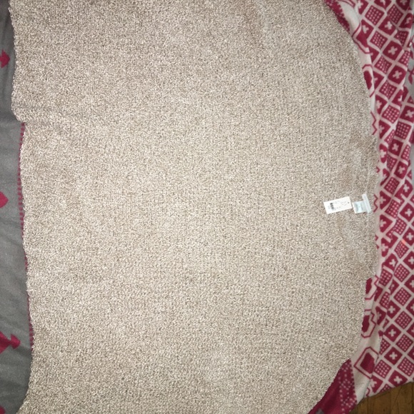 NY&C shawl - Picture 1 of 5